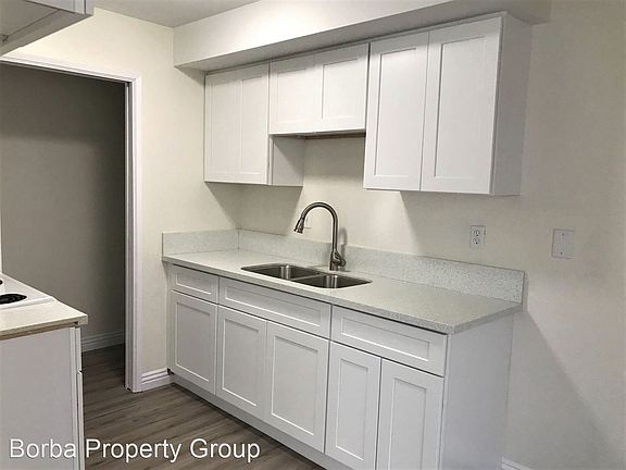 4th image of 634 Lime Ave #204