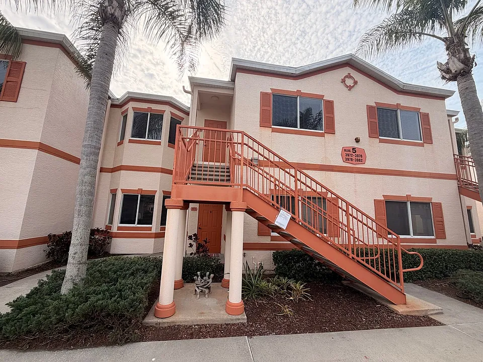 3980 Mediterranea Cir #522