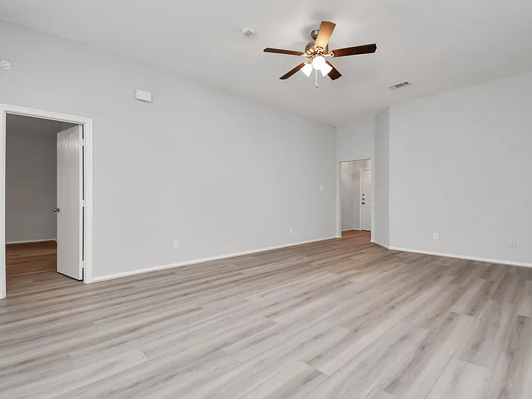 24118 Wild Horse Ln — Photo 14