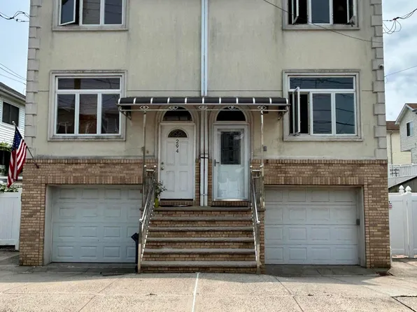296 Baden Pl, Staten Island, NY 10306