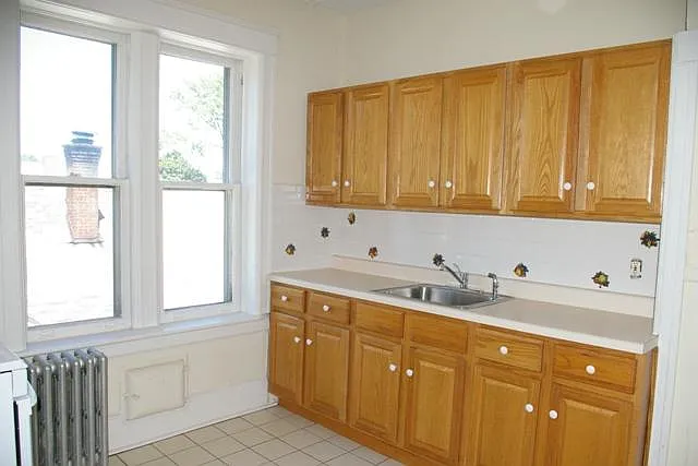 25 Hammersley Ave #12 — Photo 5