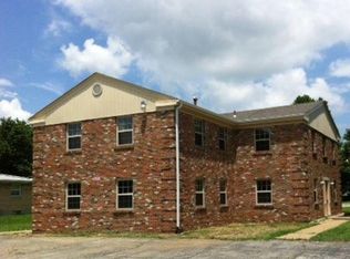 31 S 27th St APT B, Belleville, IL