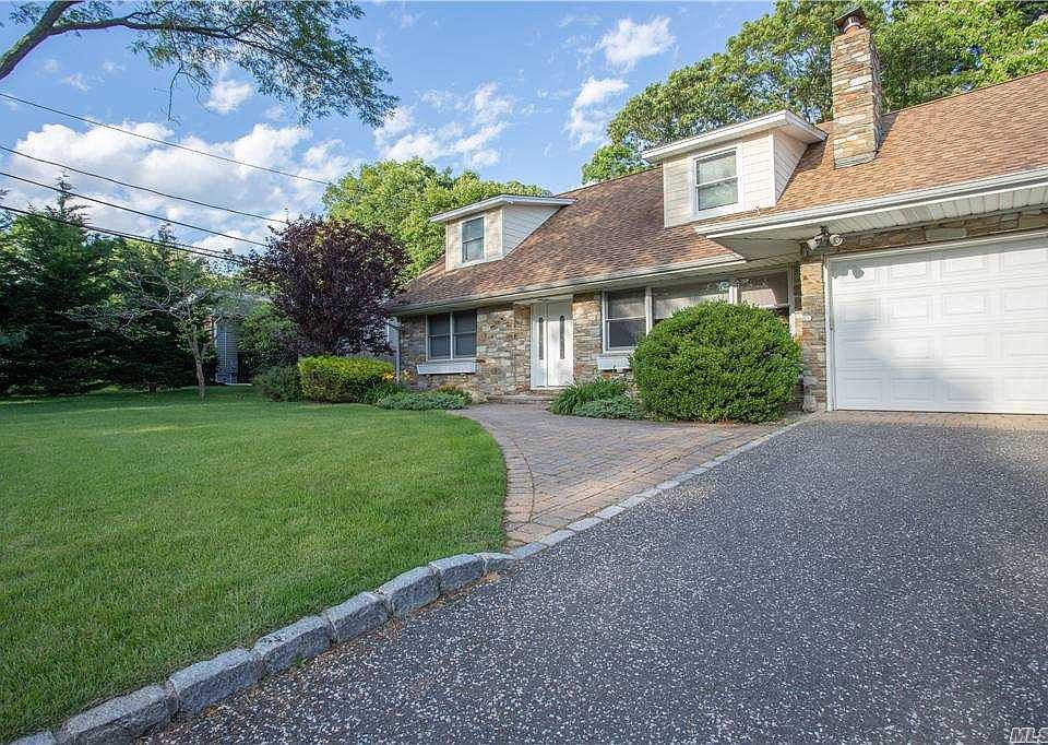 1st image of 9 Eden Dr