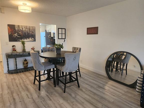 4th image of 1115 Lake Ter APT 206
