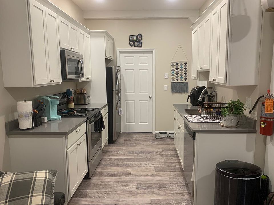 1st image of 183 Macarthur Ave #10944275