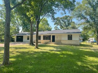 301 Graham Rd, Huntsville, TX 77340