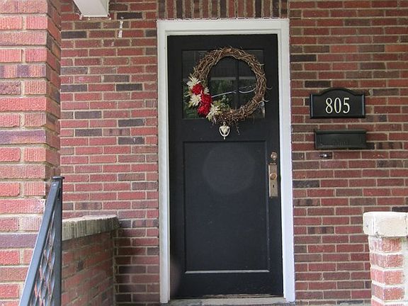 2nd image of 805 N Monroe St