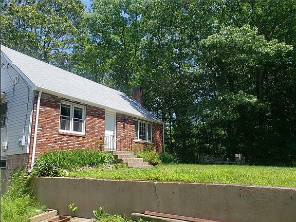 2nd image of 1524 Harkney Hill Rd
