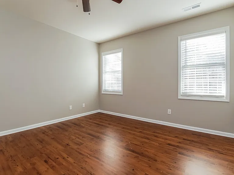 2309 Diquedo Dr — Photo 10