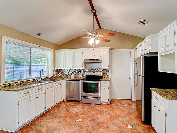 3rd image of 2516 Ashdown Dr