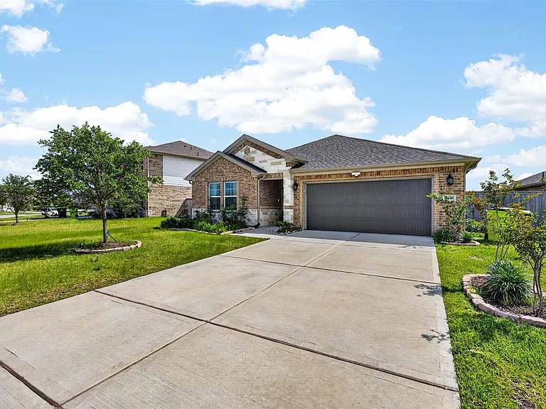 6342 Buffalo Bend Ln — Photo 3