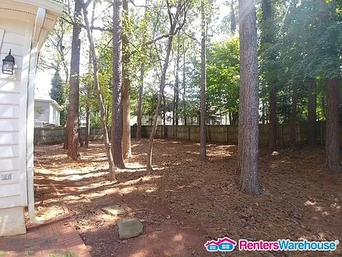 891 Providence Dr — Photo 10