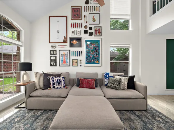 2603 Claudia Dr, Leander, TX 78641