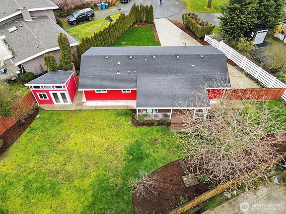 2nd image of 447 Index Avenue NE