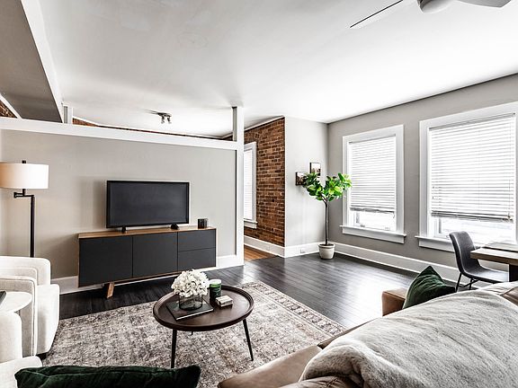 5th image of 801 N Pennsylvania St #D1