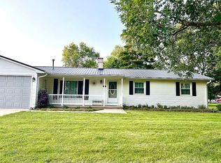 604 W Dunbar St, Mahomet, IL 61853