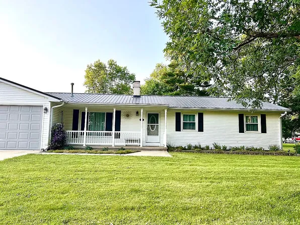 604 W Dunbar St, Mahomet, IL 61853