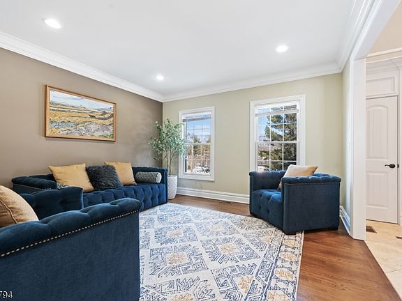 4th image of 59 Station Rd