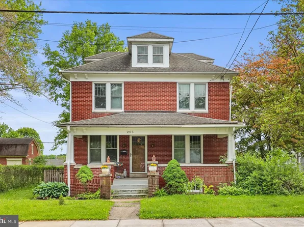 205 Hanover St, Gettysburg, PA 17325