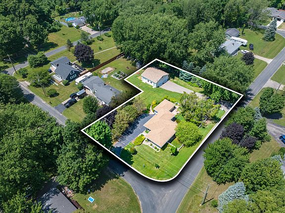 3rd image of 68334 Apple Ln