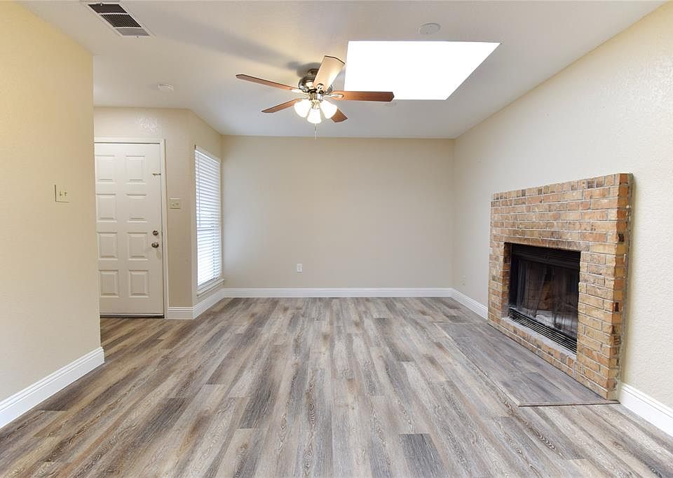 1st image of 2319 Windy Pine Ln