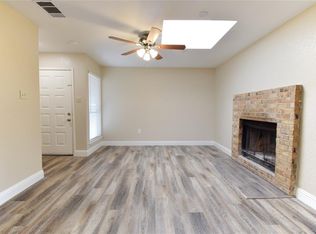 2319 Windy Pine Ln, Arlington, TX 76015