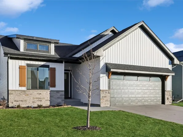 714 Kohl Dr, North Liberty, IA 52317