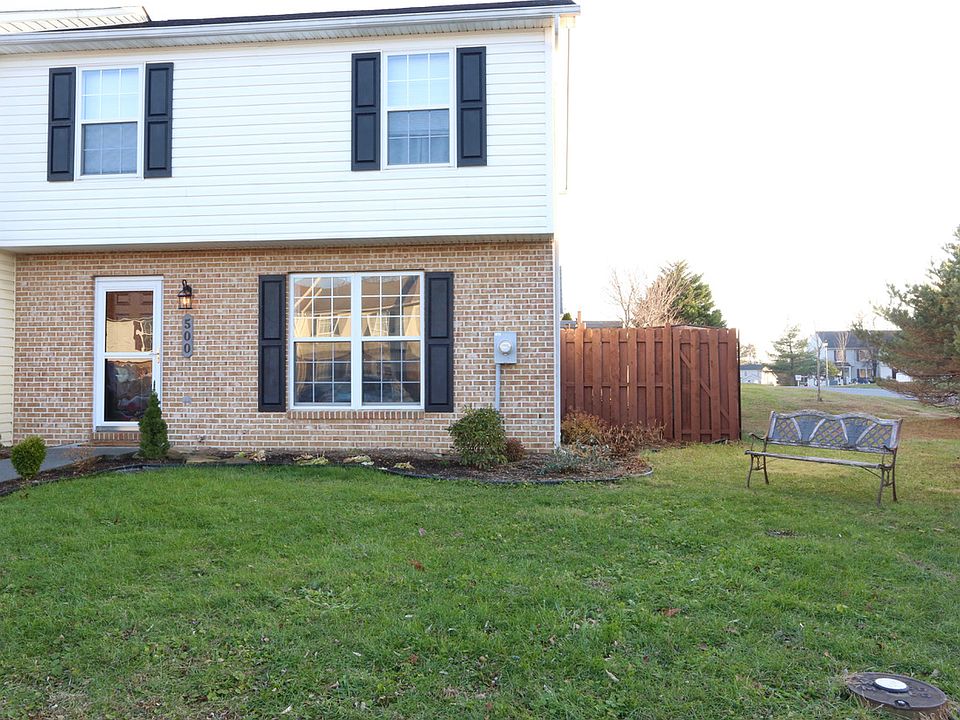 1st image of 500 Emily Ln