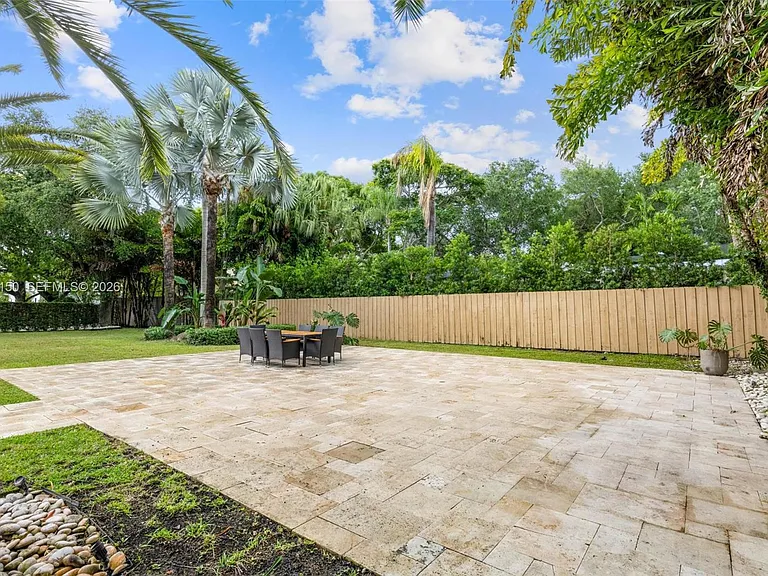 3917 S Le Jeune Rd — Photo 87