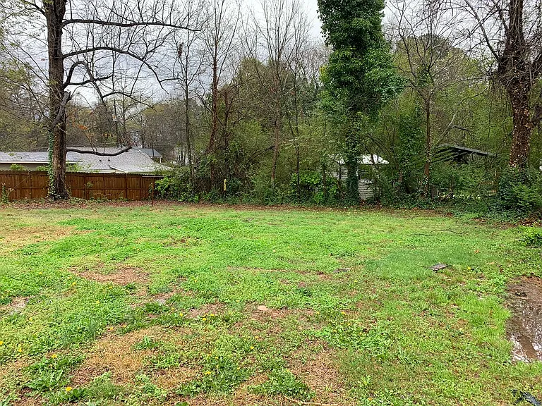 712 Hartford Rd — Photo 11