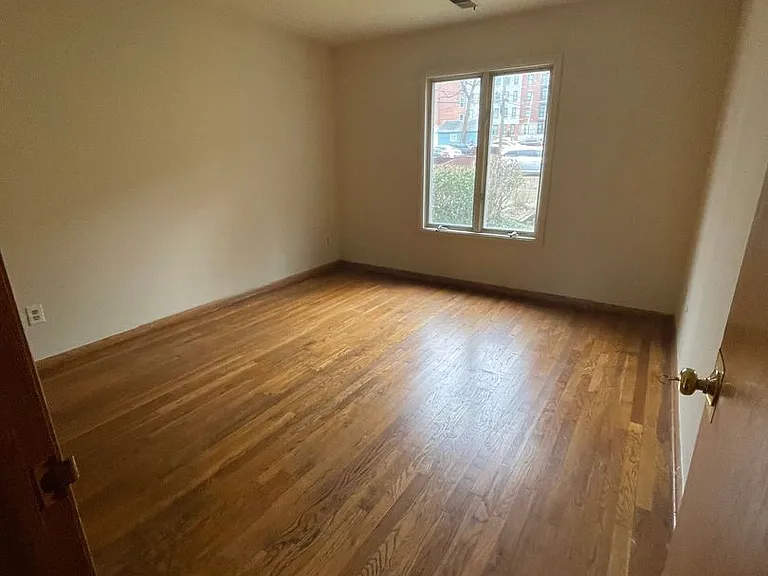 70 W Northwood Ave — Photo 55