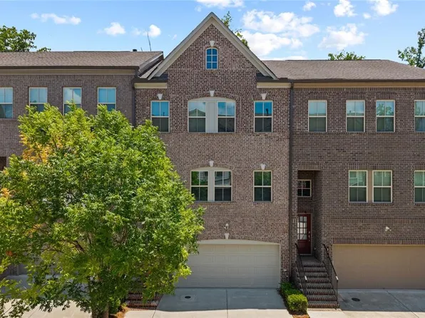 373 Via Secco Ln, Suwanee, GA 30024