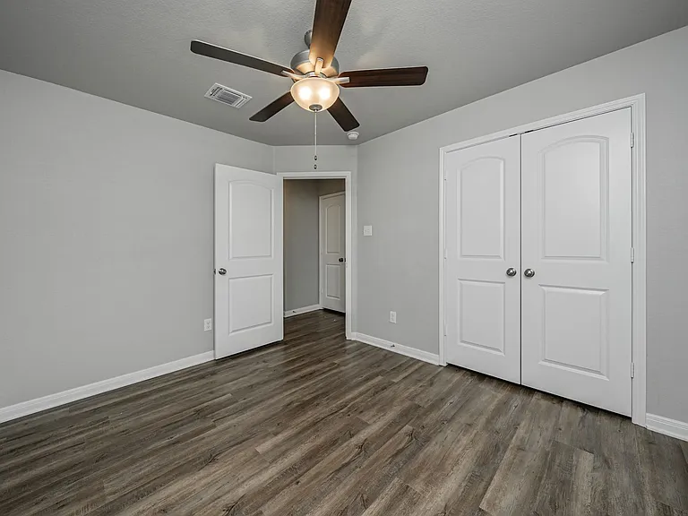 517 Fallbrook Dr — Photo 39