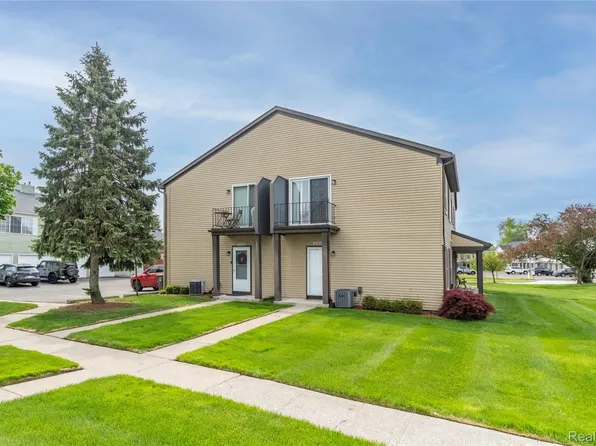 42564 Saratoga Rd #31, Canton, MI 48187