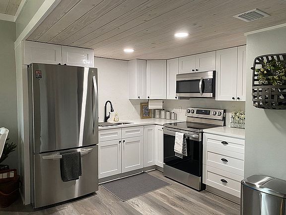 4th image of 2467 Finlandia Ln APT 81