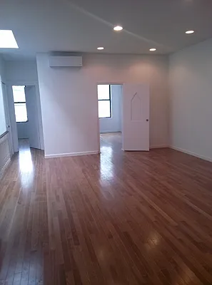 Rented by Urban Ambiance | media 10