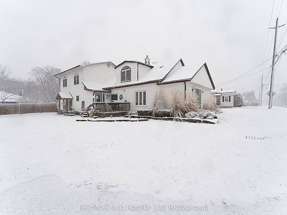 4th image of 13 Potters Rd N