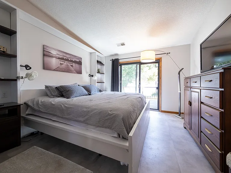 2nd Bedroom - King Sized Bed