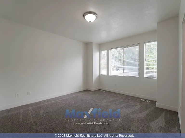 2722 N Double Eagle Dr — Photo 18