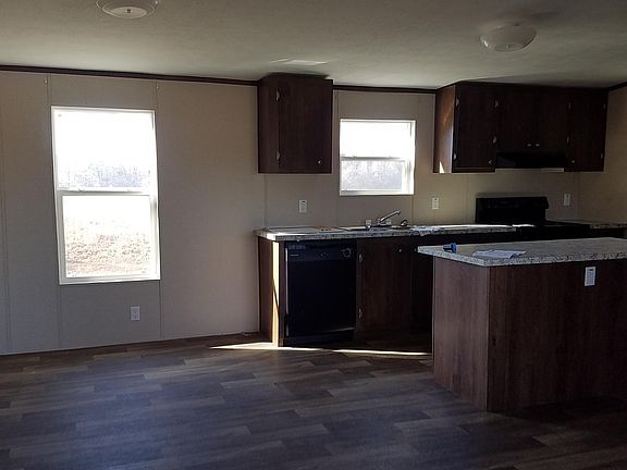 3rd image of 850 Morrison Ln