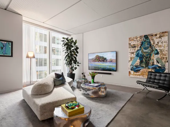 100 East 53rd Street 5A image 2 of 6