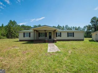 190 Forest Lake Dr, Folkston, GA 31537