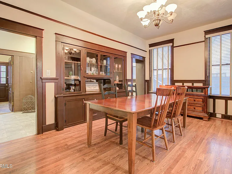 385 S Broad St — Photo 19