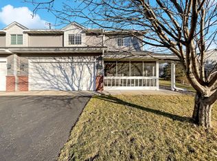 662 Oak Ln, Lino Lakes, MN 55014