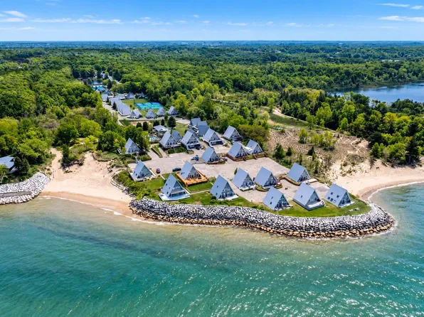 5340 Notre Dame Ave APT 49, Stevensville, MI 49127
