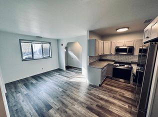 619 Fitzwater St #1, Philadelphia, PA 19147