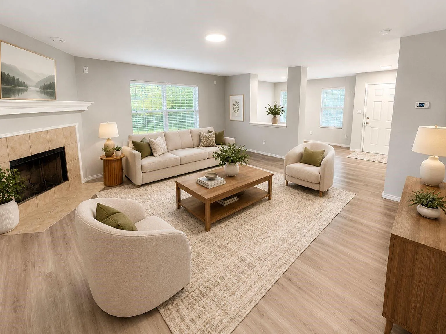 4 bed, 2260 sqft, $2,200 — Photo 2