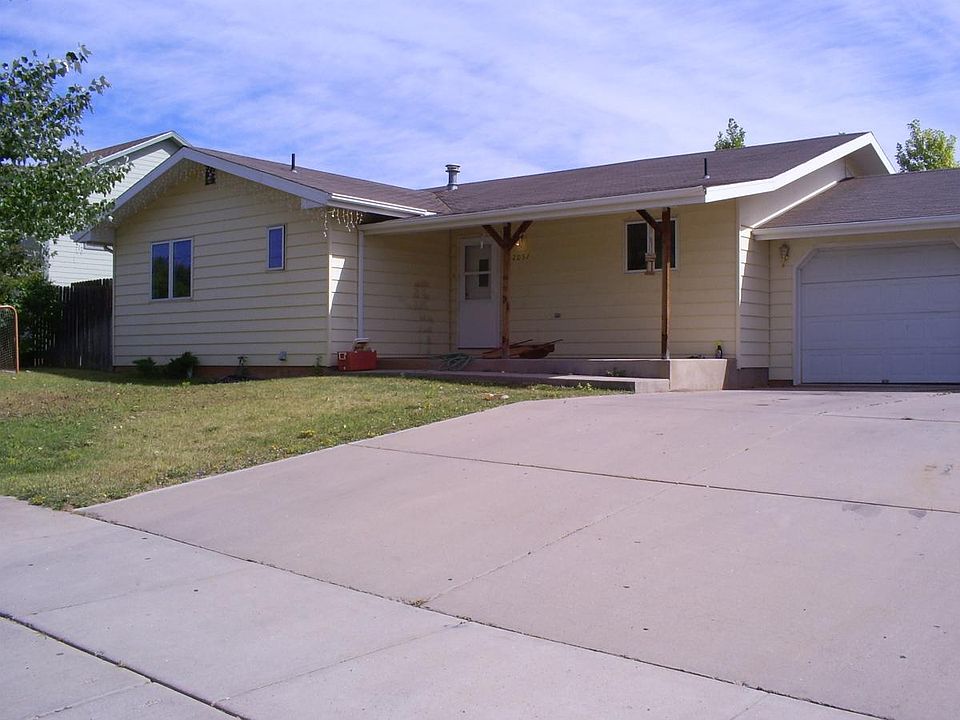 1st image of 2057 N 22nd St