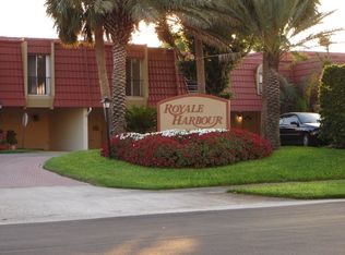 390 Golfview Rd APT C, North Palm Beach, FL 33408