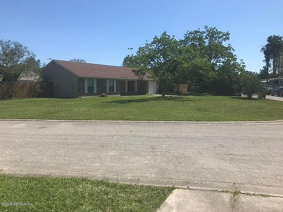 3rd image of 2631 Pinewood Blvd S